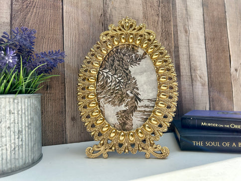 Ornate Oval Photo Frame Gold Picture Holder Regal Display Wall or Stand 6x4in