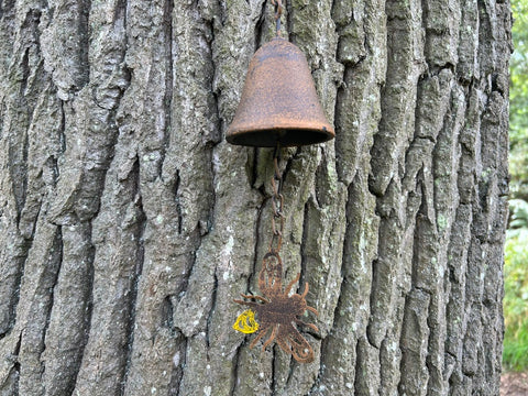 Garden Bell Wind Chime Bees Honeycomb Metal Ornament Outdorr Decor Brown 