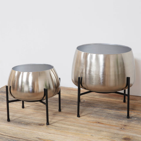 Set of Two Metallic Bowl Shaped Metal Planters Pots on Legs Brushed Silver Aluminium