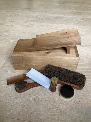 Shoe Boot Shine Cleaning Set Wooden Box Foot Rest Polish Brush Horn Dauber